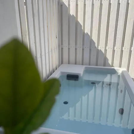 Aqkk Athinaidos Platinum Loft With Jacuzzi Athens